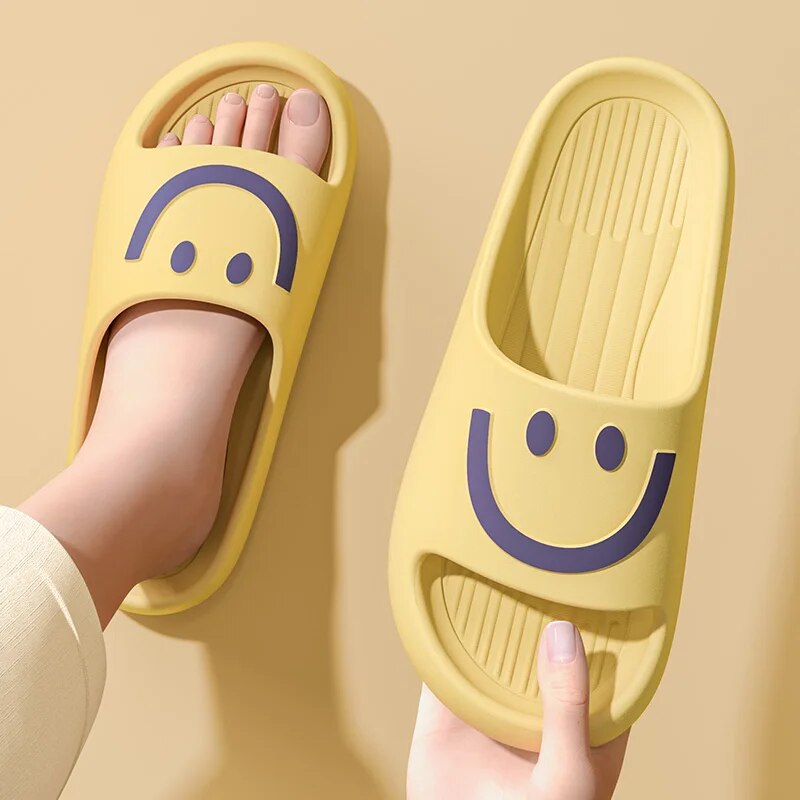 Mule Slip On - Smiley Face Cloud Slippers Dames Heren
