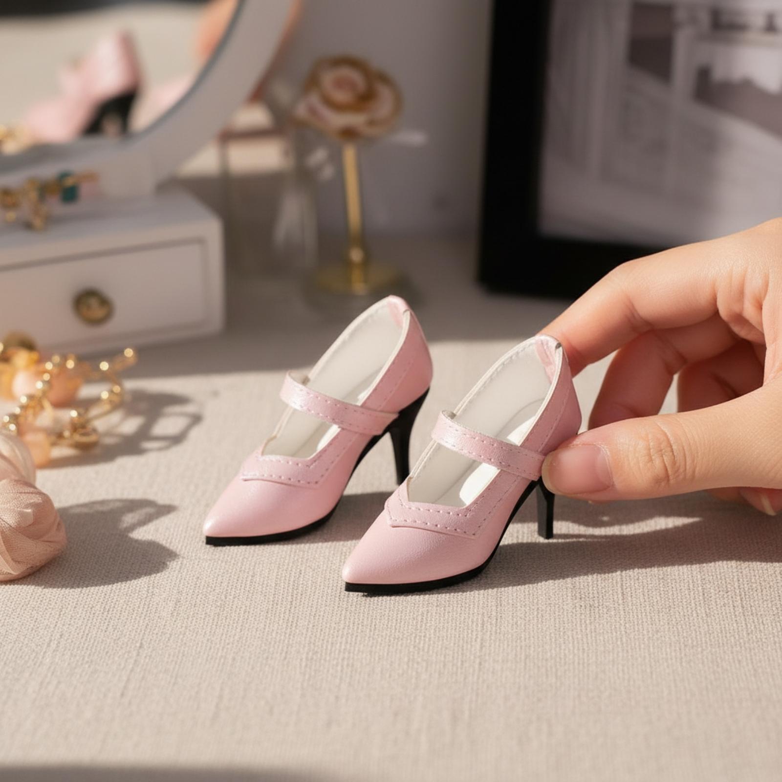 Court Heel Pointed - Miniatuurmodepoppenhakken met spitse neus, gemaakt van