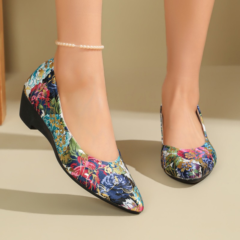 Women Shoes Xxl - Dames Pumps met Bloemenprint en Spitse