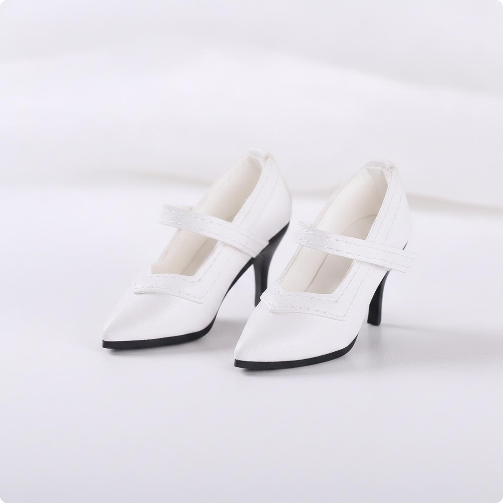 Miniatuurmodepoppenhakken met  - Court Heel Pointed recensie en prijs