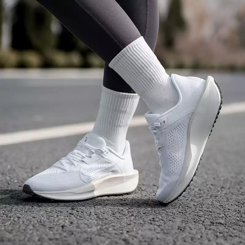 NIKE Dames QEST 6 Mesh Schoene - Women'S Shoes Nike Jordan recensie en prijs